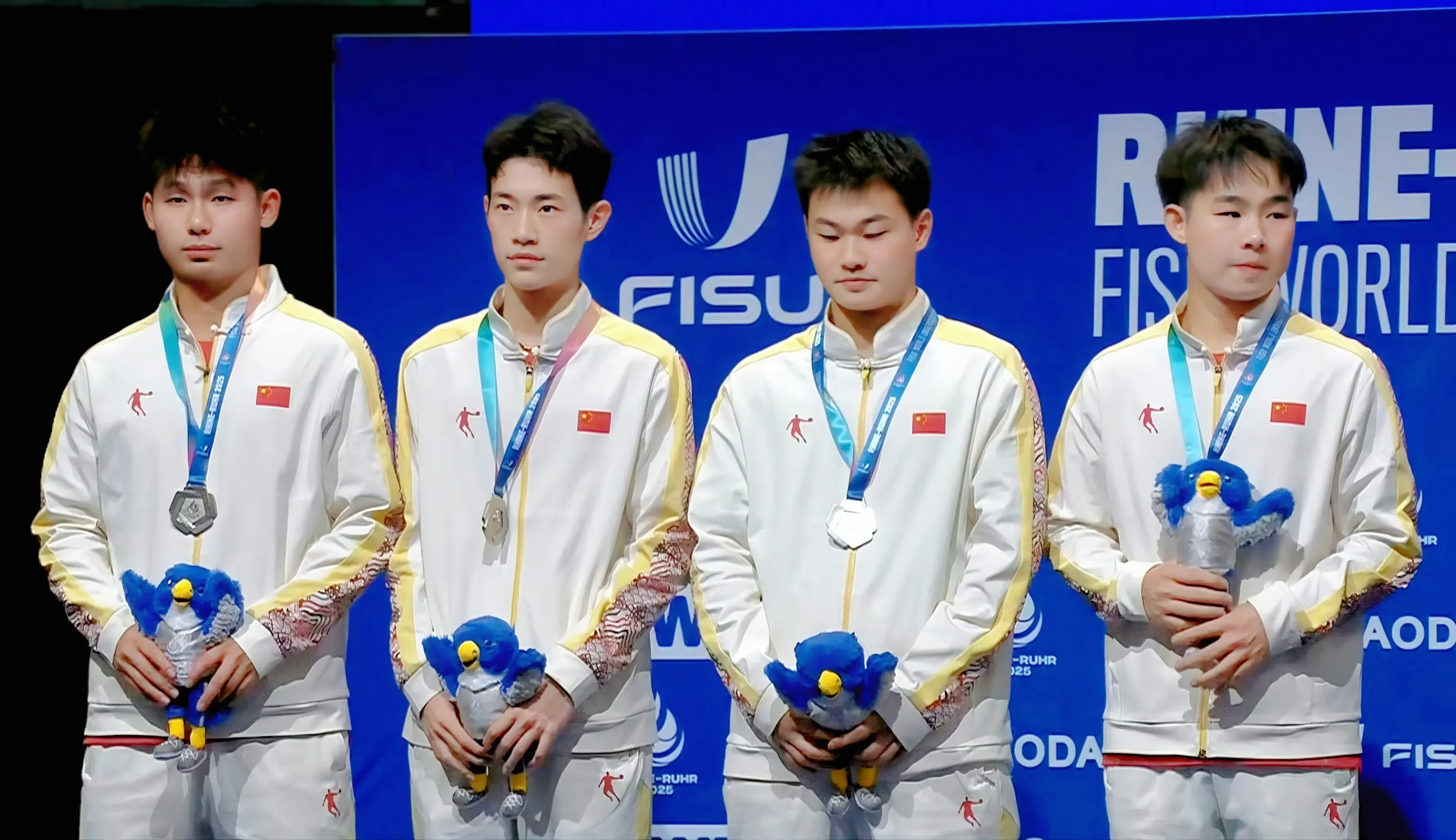 但也绝非等 但也绝非等