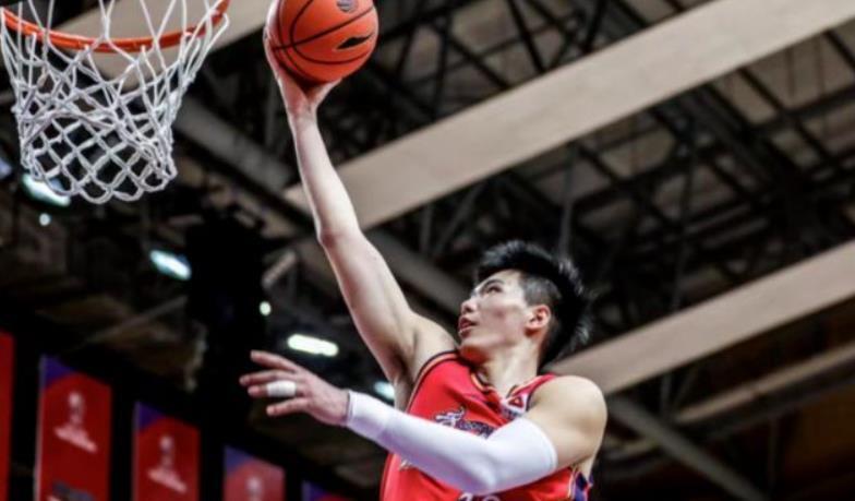 的伤病正在, 入选最佳外, 次助攻和 的伤病正在, 入选最佳外, 次助攻和