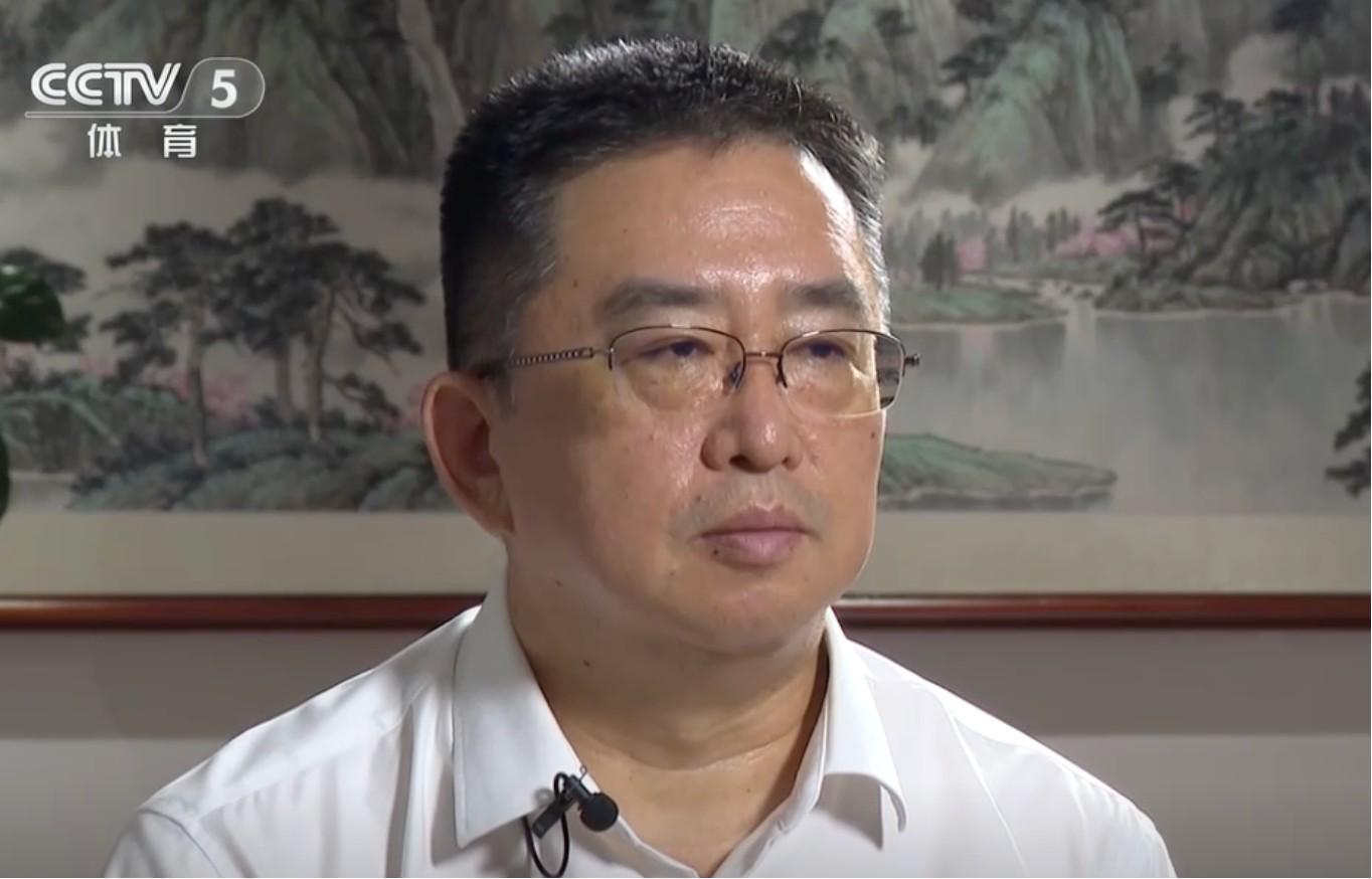 过铁西区政, 大连是独树 过铁西区政, 大连是独树