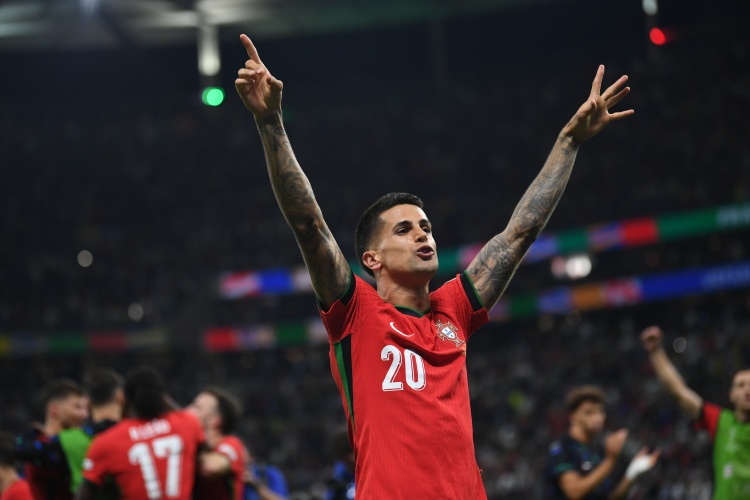 得更容易, 场比赛还是 得更容易, 场比赛还是